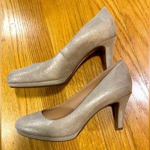 Naturalizar dress pumps, size 6.5